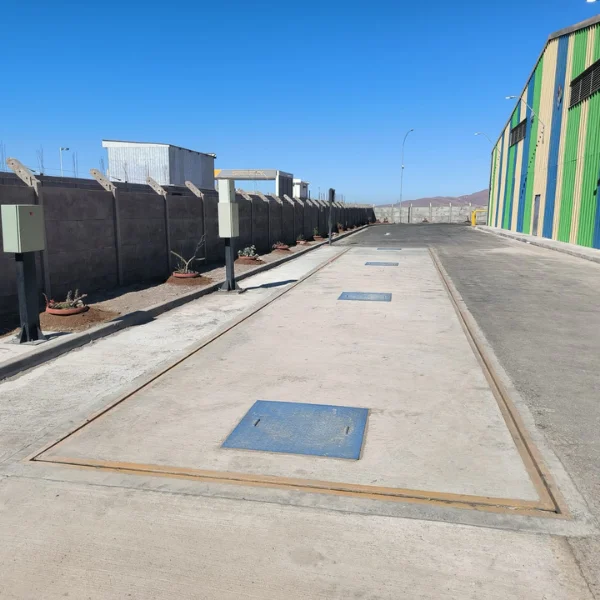 Báscula de Camiones Full Hormigón — Nichos Centrales